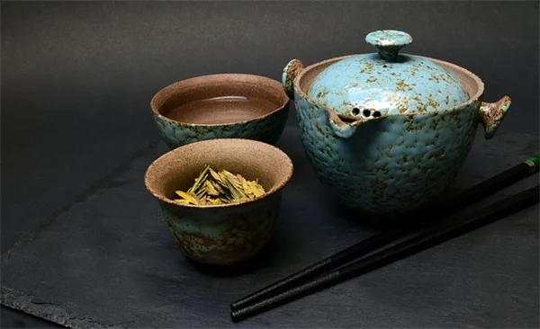 知ってる？スグできる蜘蛛植物を茂らせるベスト5
